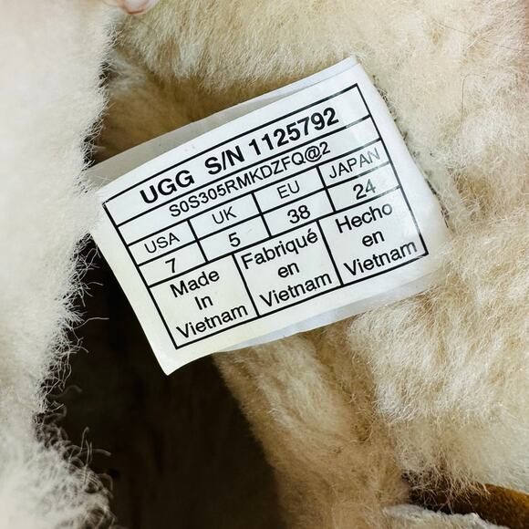 UGG Cory II Shearling Suede Booties Cognac Brown Ankle Boots size 7 - Picture 9 of 9